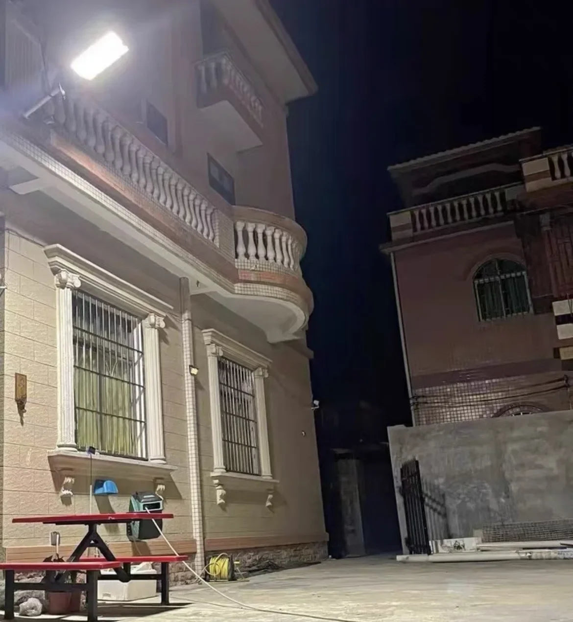 💡 500,000LM Solar LED Street Light – Ultra Bright Outdoor Motion Sensor Lamp