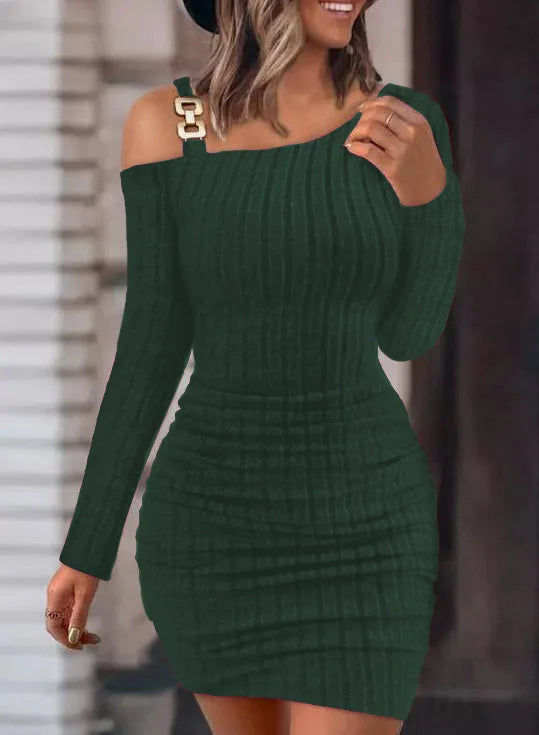 Stunning Off-Shoulder Chain Mini Dress: Autumn/Winter Bodycon Fashion with Long Sleeves - Flattering and Chic Vestidos for Women