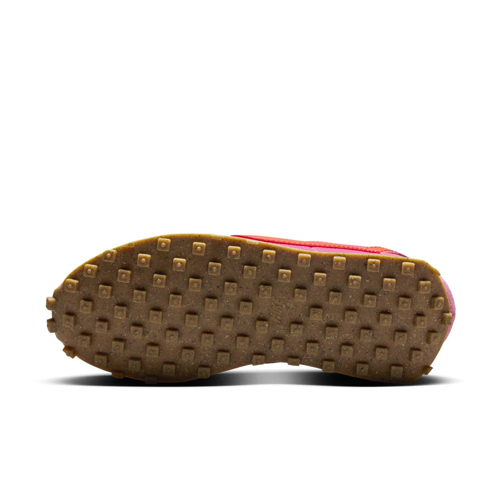 2025 Women’s Lightweight Casual Sneakers – Retro-Inspired Design with Breathable Comfort & Everyday Style