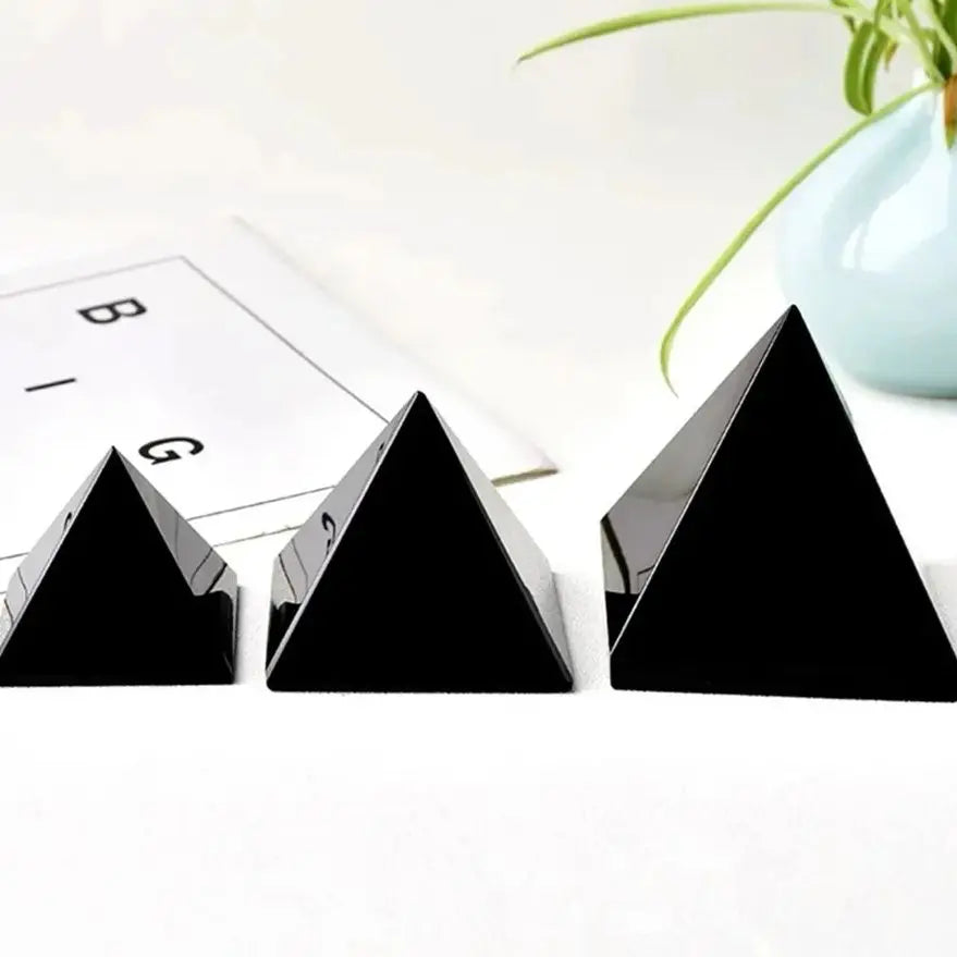 3–7cm Natural Obsidian Pyramid – Reiki Energy Healing Stone, Decorative Mineral Crystal for Home & Office