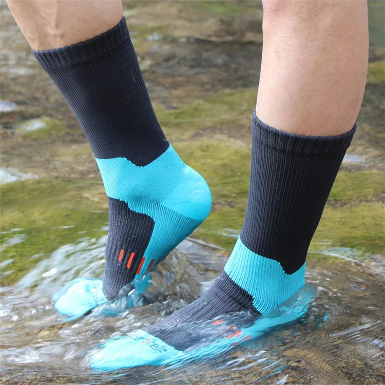 All-Weather Waterproof Outdoor Socks – Breathable, Thermal & Windproof for Hiking, Camping, Skiing & Winter Sports