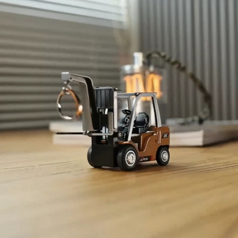 1/64 Scale Remote-Controlled Alloy Forklift – Mini Engineering Construction Vehicle Toy for Boys, Tabletop RC Model Gift