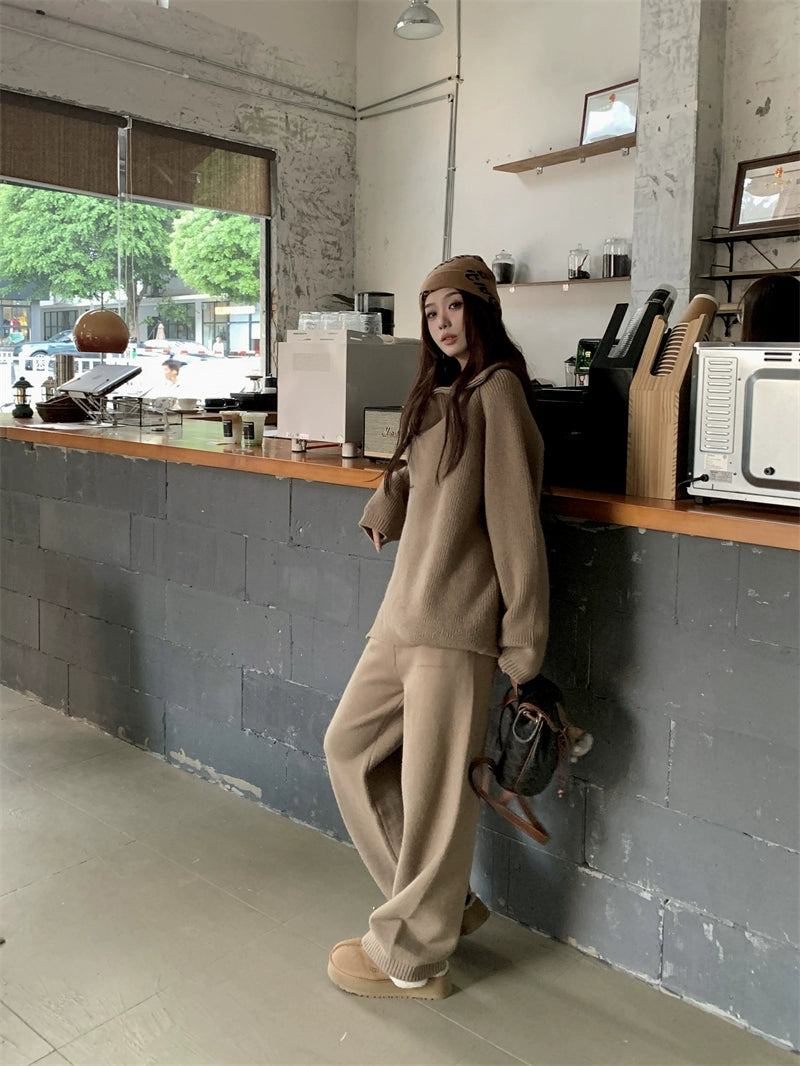 Comfortable and Stylish Pregnancy Ensemble: Side-Zip Turtleneck Knit Sweater with Loose-Fit Pants Set