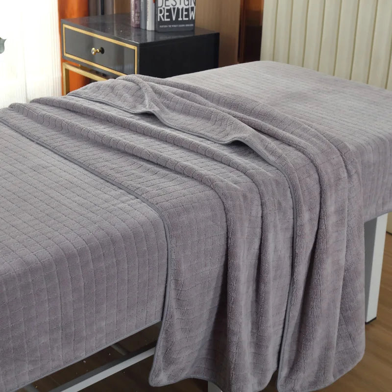 Enhance Your Spa Experience with Reusable Fleece Massage Table Sheets: Soft, Cozy, and Salon-Grade