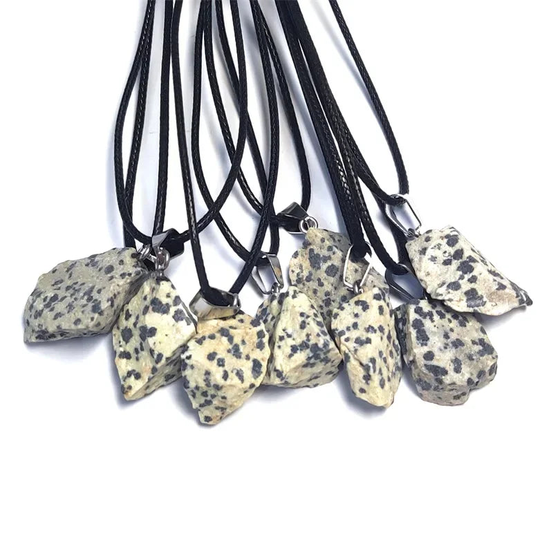 10pcs Natural Irregular Raw Ore Fluorite Crystal Pendant Necklace Energy Stone Healing Amethysts Meditation Yoga Gift Wholesale