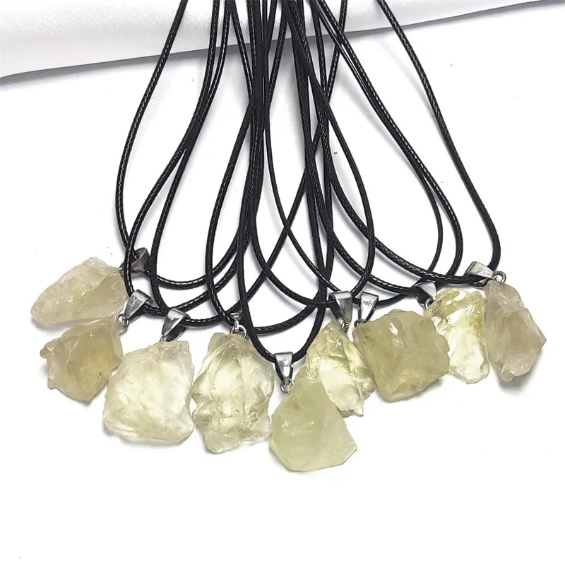 10pcs Natural Irregular Raw Ore Fluorite Crystal Pendant Necklace Energy Stone Healing Amethysts Meditation Yoga Gift Wholesale