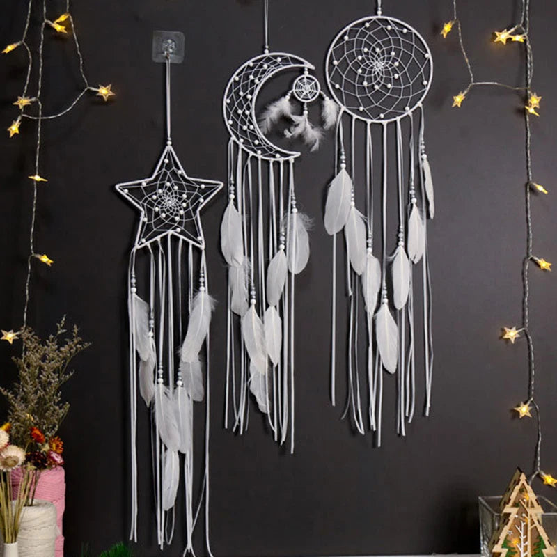 Handmade Indian-Style Dream Catcher – Feathered Craft Wall Hanging for Home Decoration, Room Decor, and Wind Chime Dreams