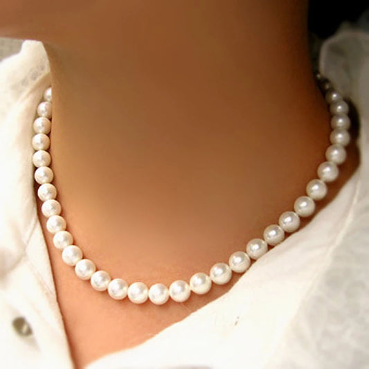Timeless Elegance: Classic White Pearl Choker Necklace – Handmade Vintage Style