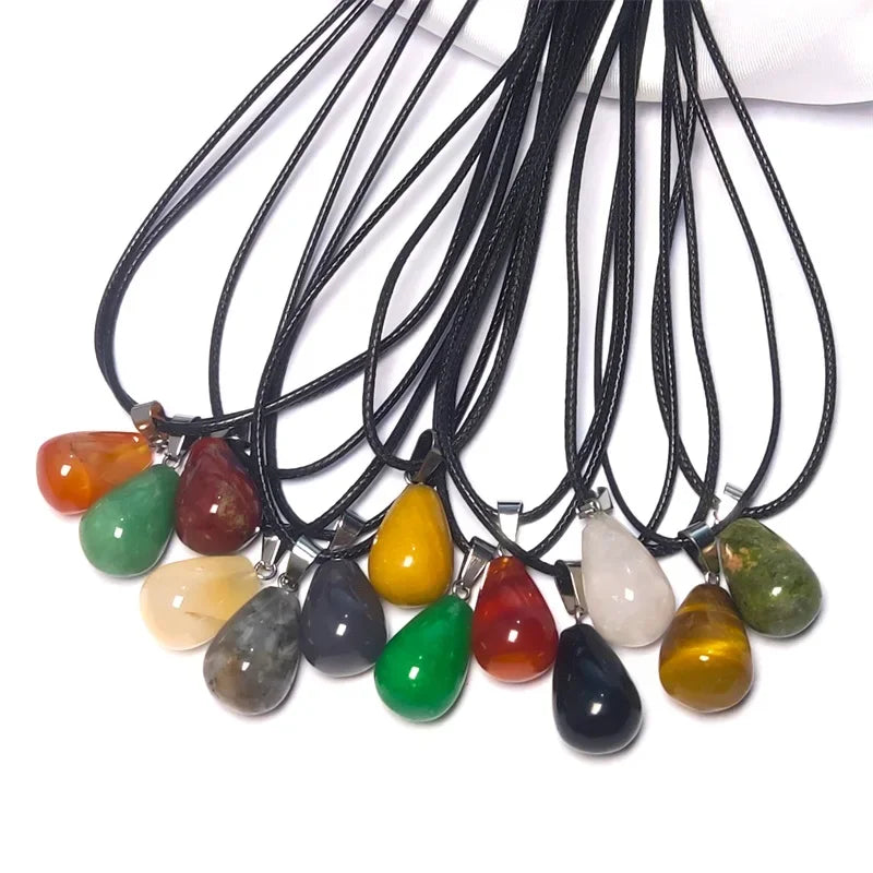 10pcs Natural Irregular Raw Ore Fluorite Crystal Pendant Necklace Energy Stone Healing Amethysts Meditation Yoga Gift Wholesale