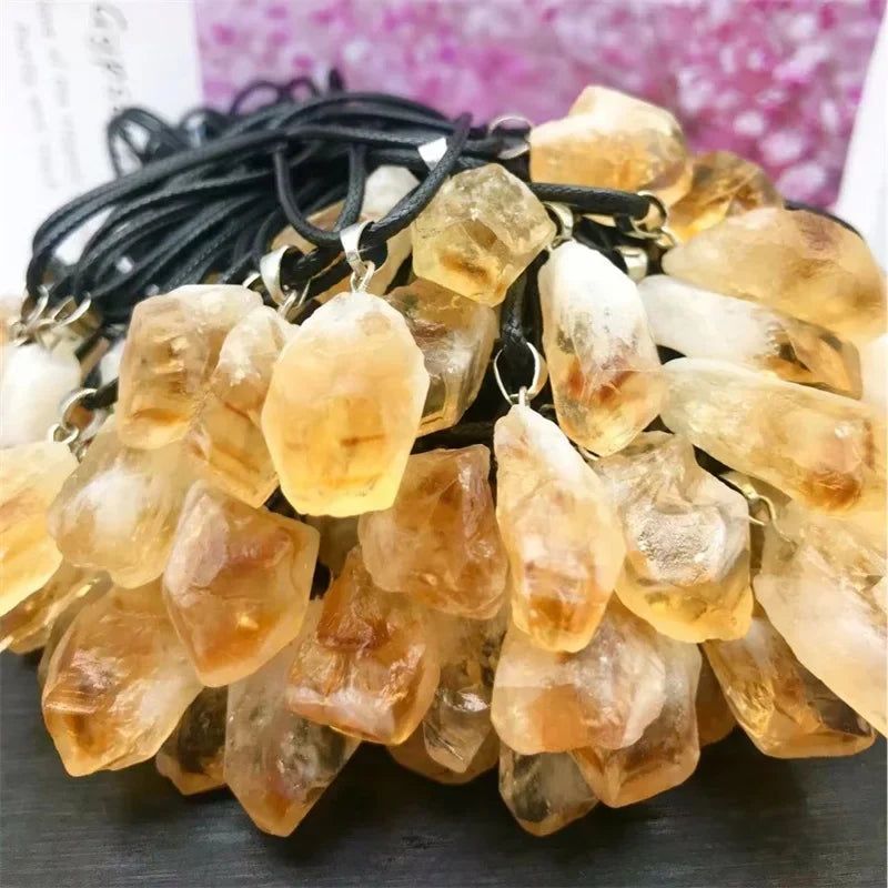 10pcs Natural Irregular Raw Ore Fluorite Crystal Pendant Necklace Energy Stone Healing Amethysts Meditation Yoga Gift Wholesale